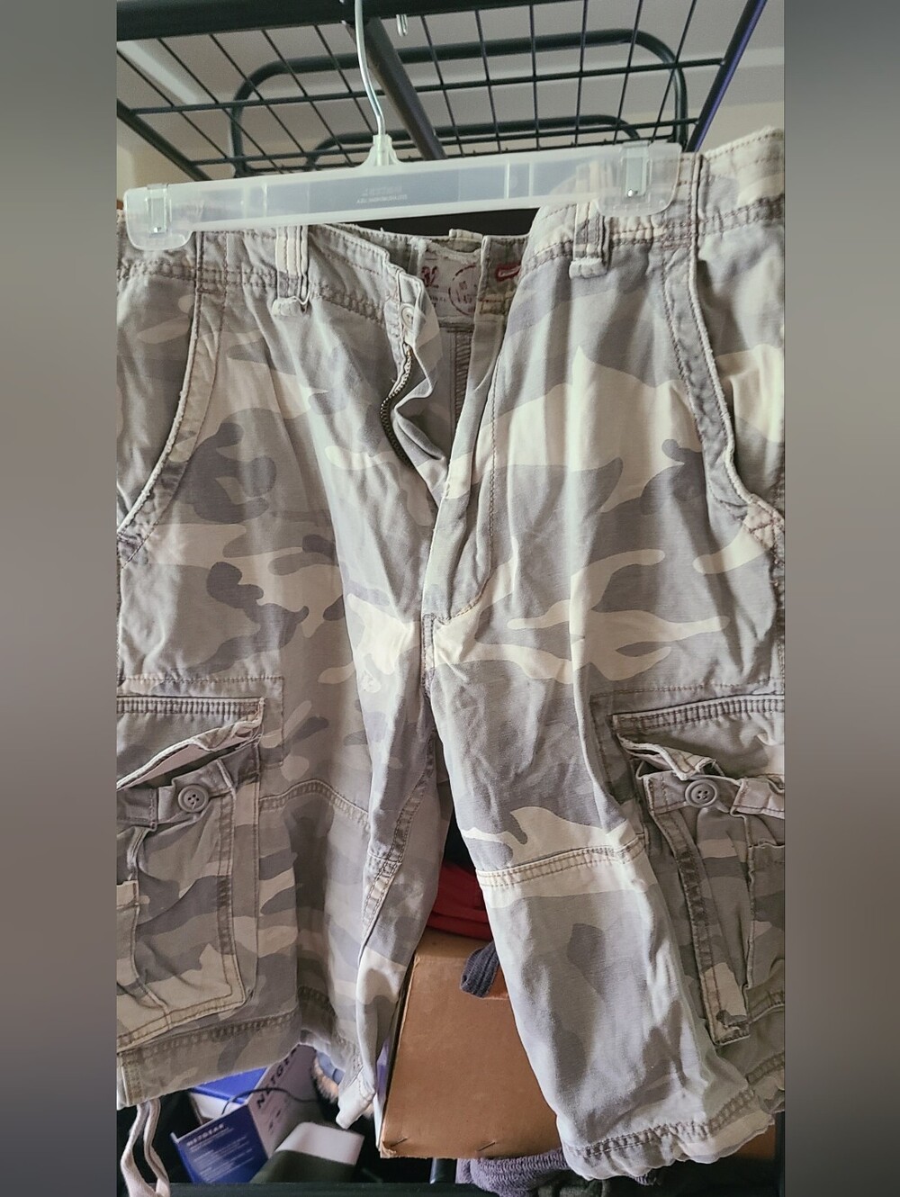 Men's Vintage Y2K Camo Cargo Shorts - Beige/Green